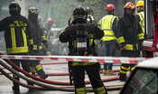incendio-in-un-palazzo-a-colli-aniene-a-roma,-un-morto-e-tre-feriti-gravi-[video]