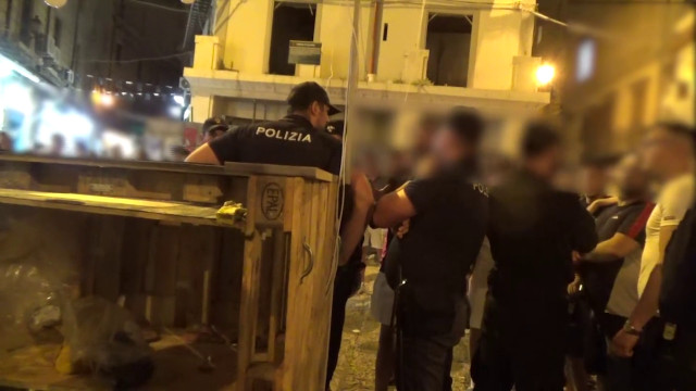 forze-dell’ordine-presidiano-la-vucciria-a-palermo