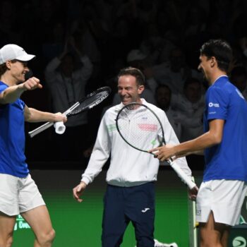 italia-in-finale-di-coppa-davis-dopo-25-anni,-serbia-battuta-2-1