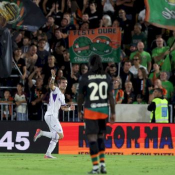 la-fiorentina-rinasce-con-vanoli-e-mastantuono,-venezia-ko-4-2