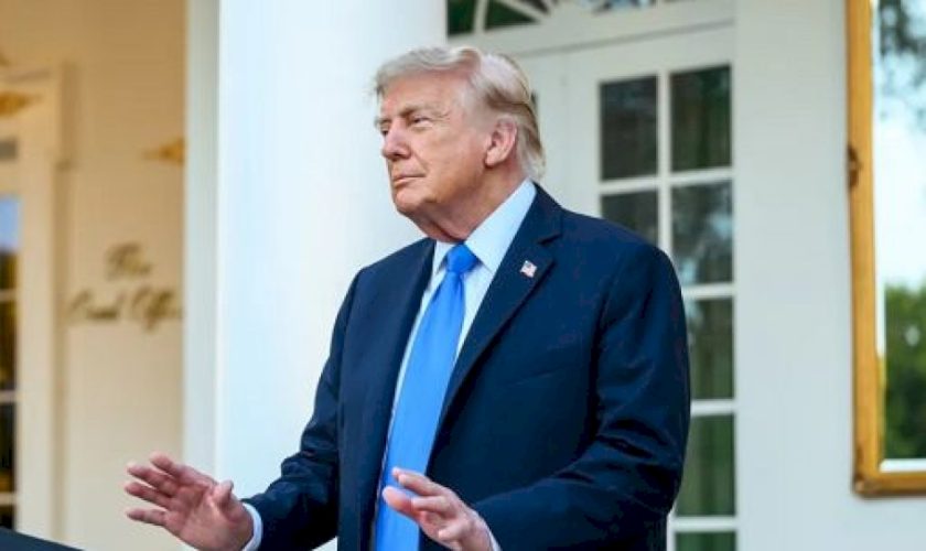 ia,-trump:-allarmismo-e-una-truffa-anche-peggiore-di-quella-sul-clima
