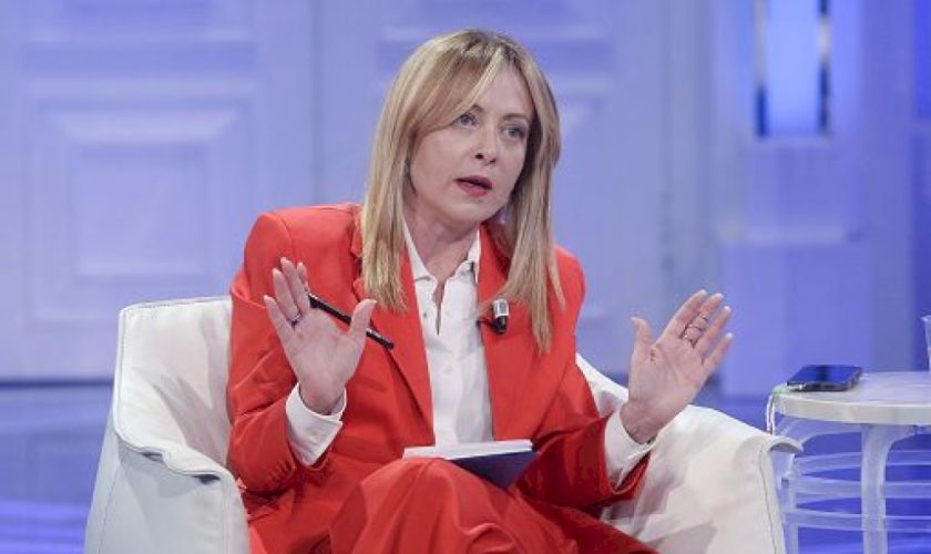 meloni-difende-tetto-a-studenti-stranieri.-e-tira-in-ballo-circolari-mattarella