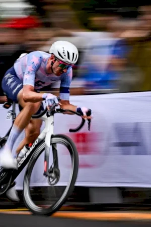 lo-statunitense-mcnulty-vince-la-prova-in-linea-ed-e-campione-del-mondo