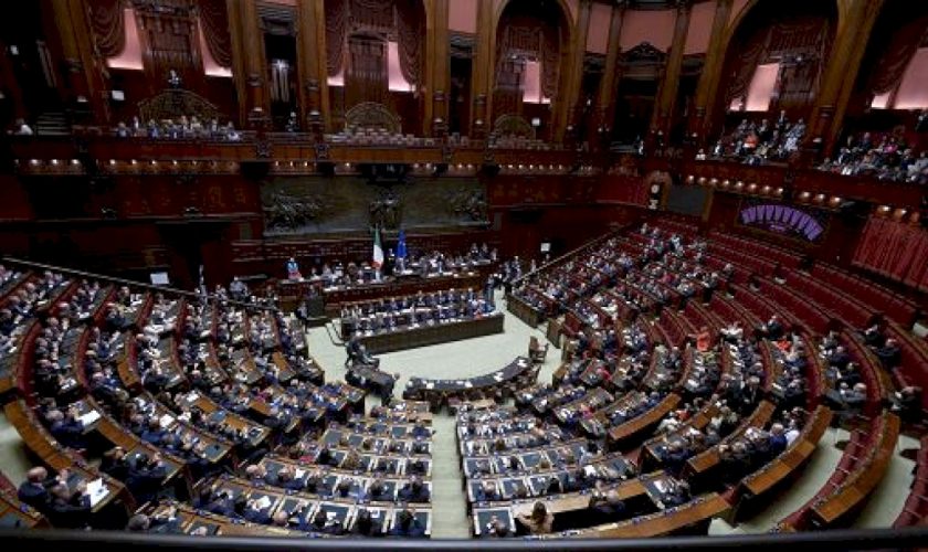 sulla-legge-elettorale-il-governo-pone-la-fiducia-(sugli-articoli-1,-2-e-3)