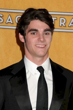 morto-a-34-anni-rj-mitte,-il-walter-white-jr.-di-“breaking-bad”