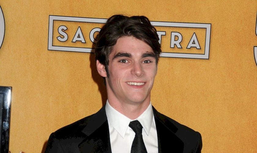 morto-a-34-anni-rj-mitte,-il-walter-white-jr.-di-“breaking-bad”