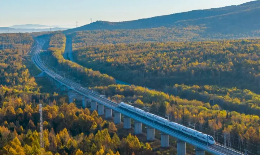la-cina-presenta-un-piano-per-l’innovazione-sci-tech-del-settore-ferroviario